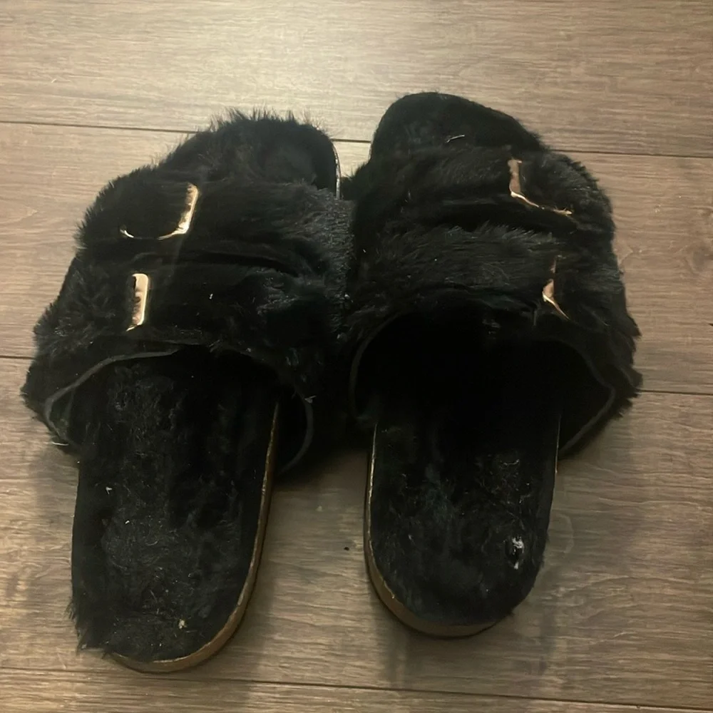 Fluffy slides - Picture 1 of 3